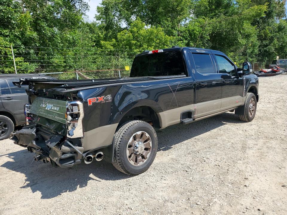 Photo 3 from auction – 2026 FORD F350 with VIN 1FT8W3BM5TEE01392