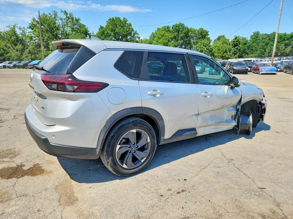 Photo 3 from auction – 2025 NISSAN ROGUE with VIN 5N1BT3BB0SC809012
