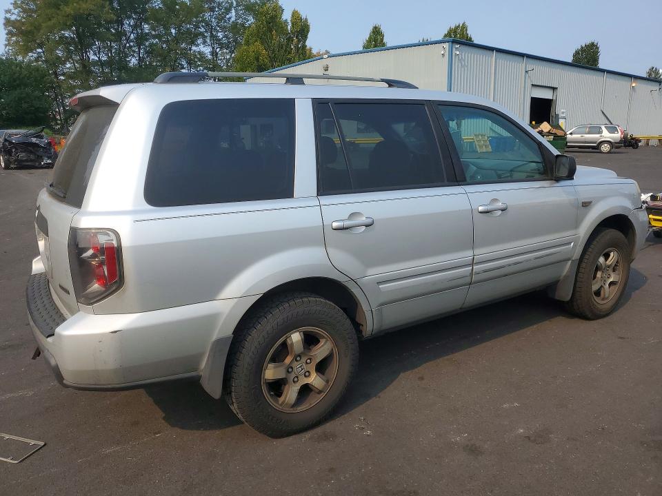 Photo 3 from auction – 2006 HONDA PILOT with VIN 5FNYF18456B005560