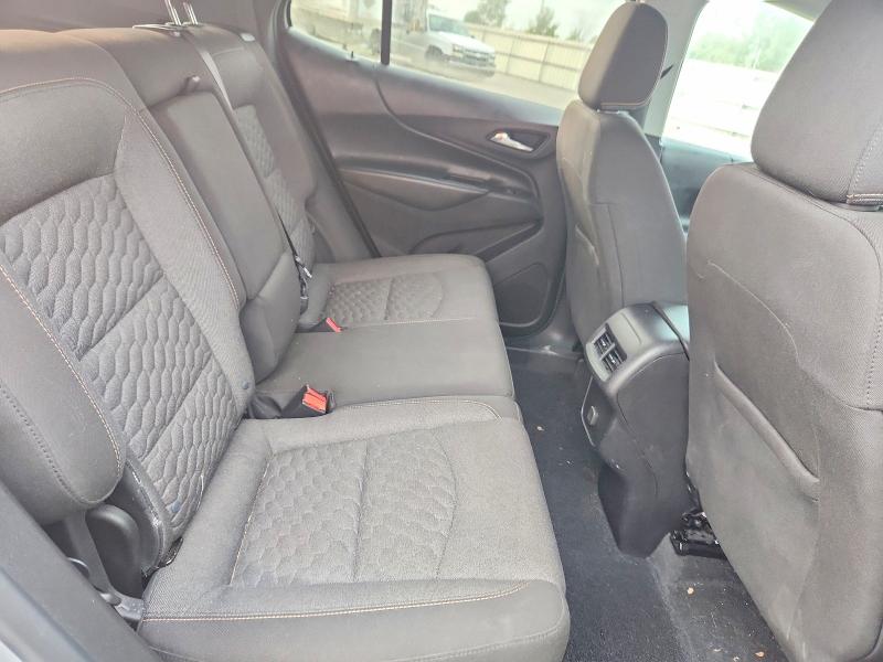 Photo 11 from auction – 2018 CHEVROLET EQUINOX with VIN 2GNAXJEV0J6254740