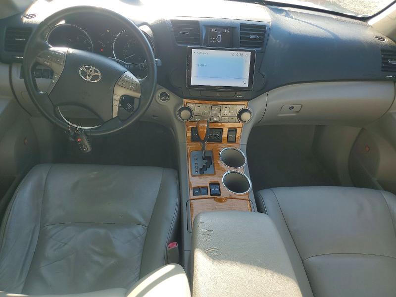 Photo 8 from auction – 2009 TOYOTA HIGHLANDER with VIN JTEEW44A492031747
