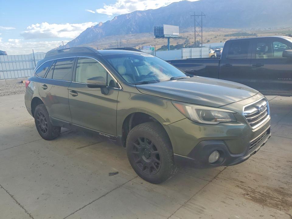 Photo 4 from auction – 2018 SUBARU OUTBACK with VIN 4S4BSAFC9J3355352