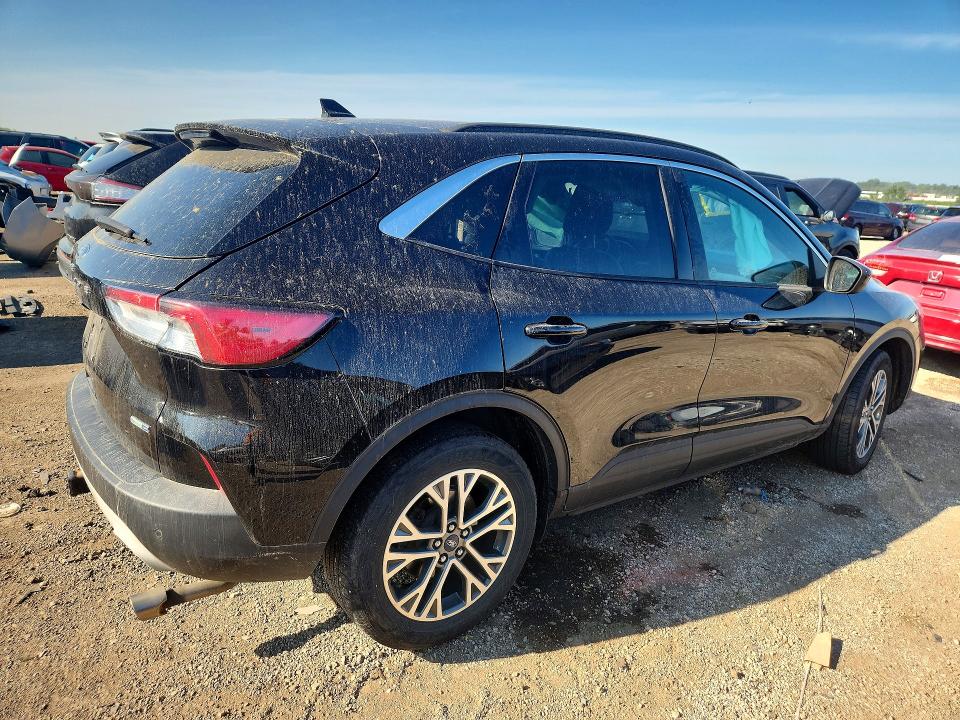 Photo 3 from auction – 2020 FORD ESCAPE with VIN 1FMCU9H91LUA11994