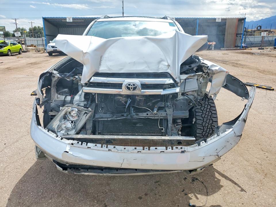 Photo 5 from auction – 2005 TOYOTA 4RUNNER with VIN JTEBU14R750073400