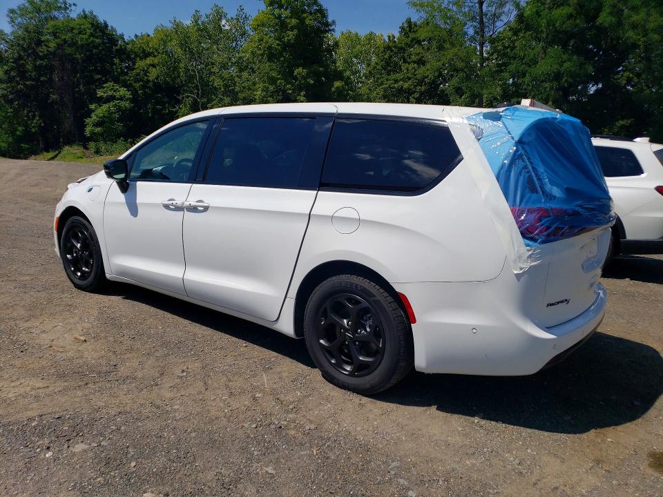 Photo 2 from auction – 2024 CHRYSLER PACIFICA with VIN 2C4RC1S79RR158421