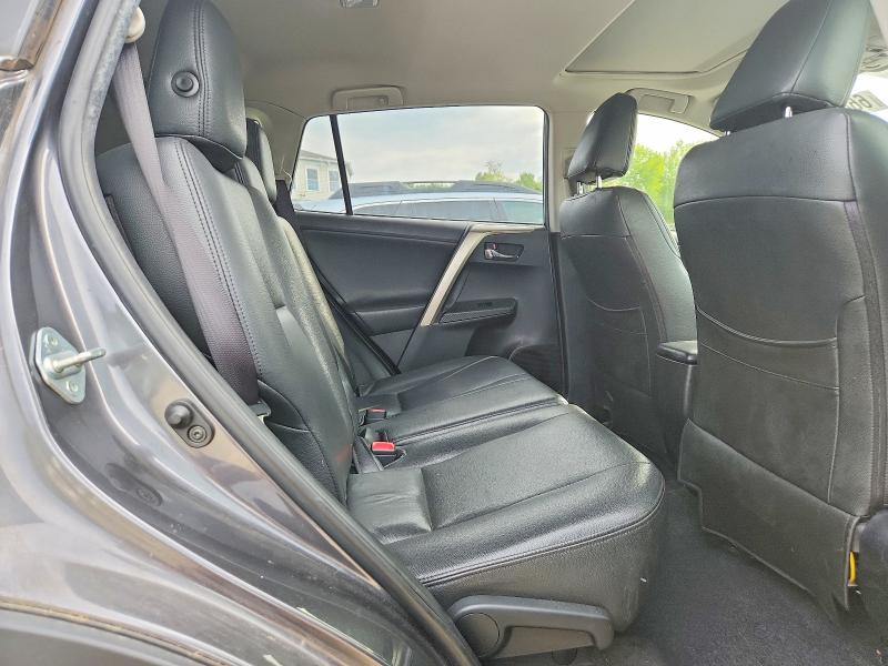 Снимка 11 от търг – 2015 TOYOTA RAV4 с VIN JTMRFREV5FD163419