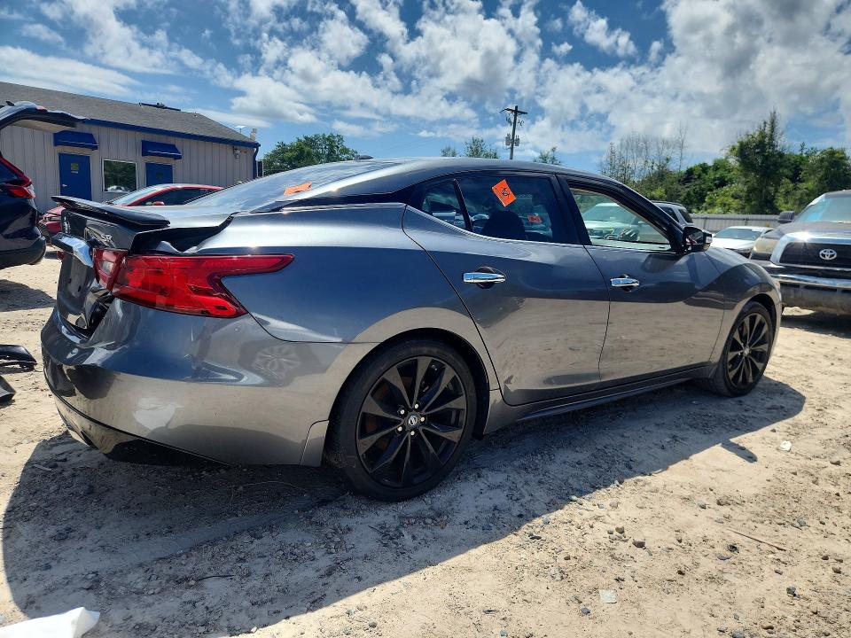 Photo 3 from auction – 2017 NISSAN MAXIMA with VIN 1N4AA6AP9HC438287