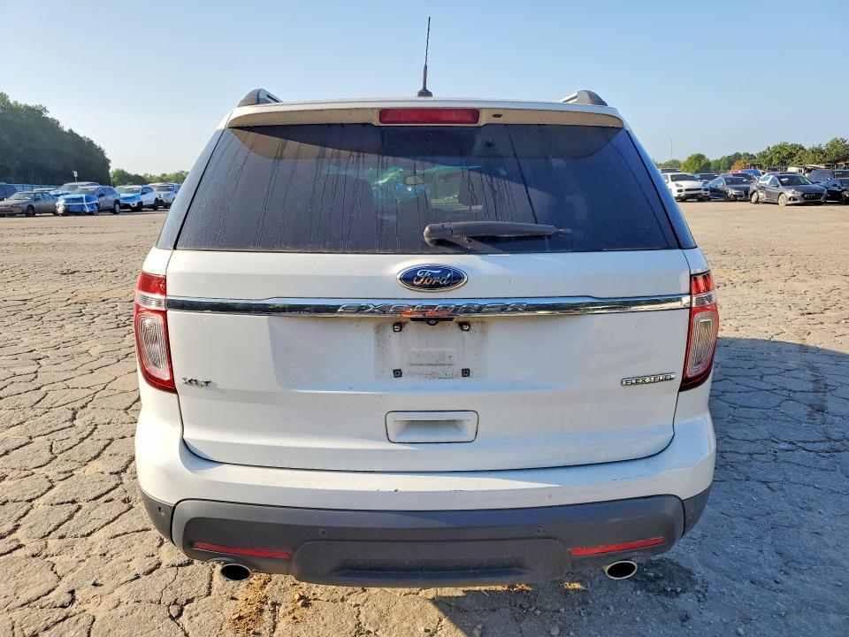 Photo 6 from auction – 2015 FORD EXPLORER with VIN 1FM5K7D84FGA53224