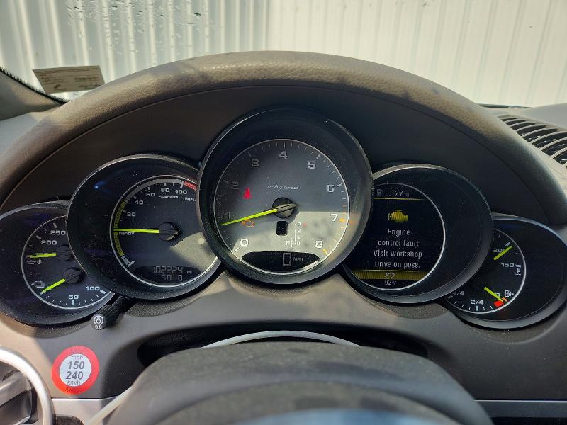 Photo 9 from auction – 2017 PORSCHE CAYENNE with VIN WP1AE2A2XHLA68929