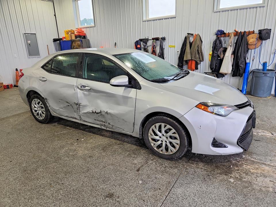 Photo 4 from auction – 2018 TOYOTA COROLLA with VIN 2T1BURHE6JC055531