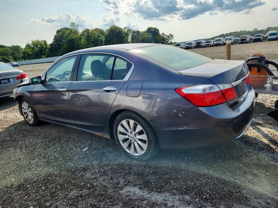 Photo 2 from auction – 2014 HONDA ACCORD with VIN 1HGCR2F70EA075898