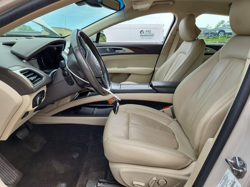 Photo 7 from auction – 2019 LINCOLN MKZ with VIN 3LN6L5D95KR611597