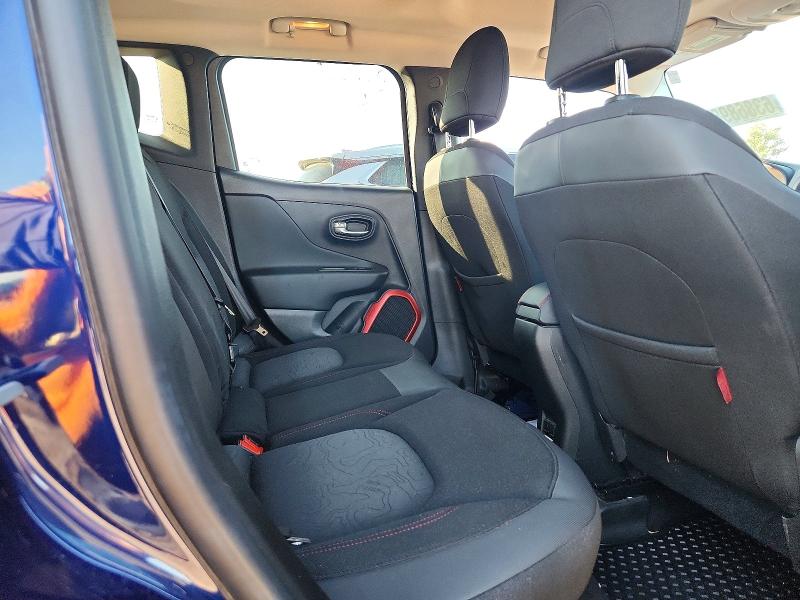 Photo 10 from auction – 2016 JEEP RENEGADE with VIN ZACCJBCT4GPD38923