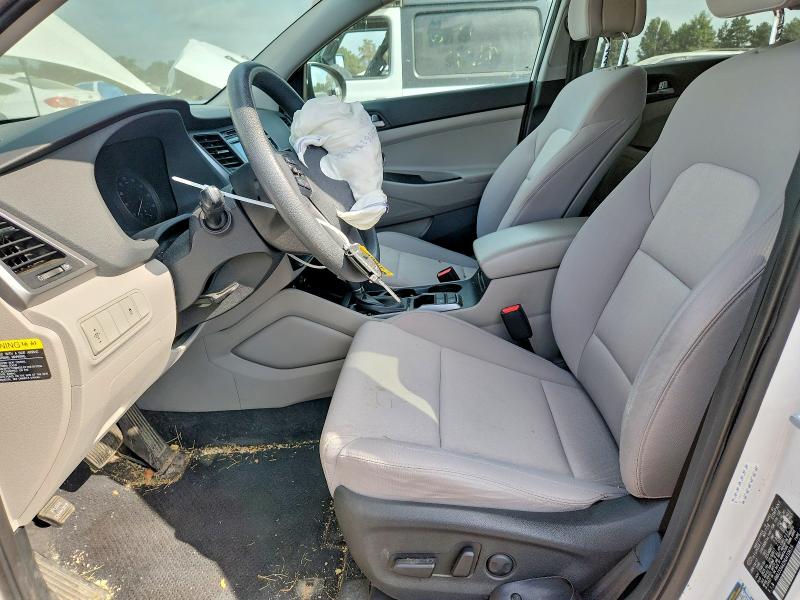 Photo 7 from auction – 2017 HYUNDAI TUCSON with VIN KM8J33A42HU410619