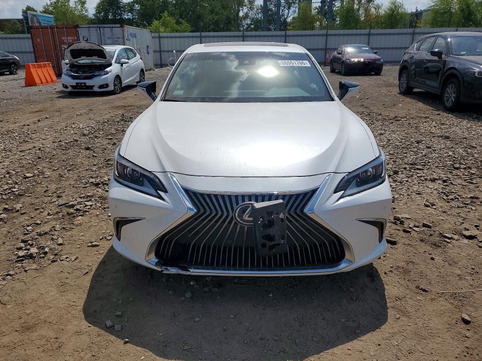 Photo 5 from auction – 2020 LEXUS ES with VIN 58ADZ1B13LU064330