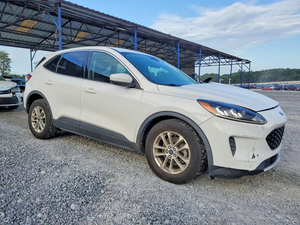 Photo 4 from auction – 2020 FORD ESCAPE with VIN 1FMCU0G68LUB71728