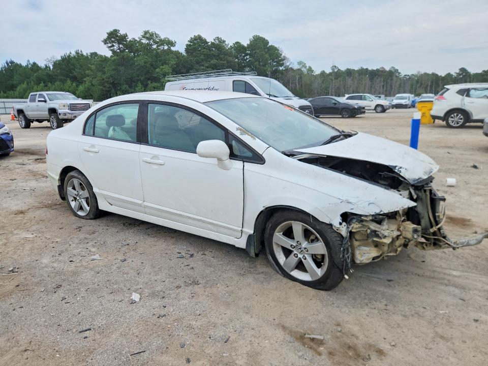 Foto 4 de la subasta – 2010 HONDA CIVIC con VIN 19XFA1F55AE085913