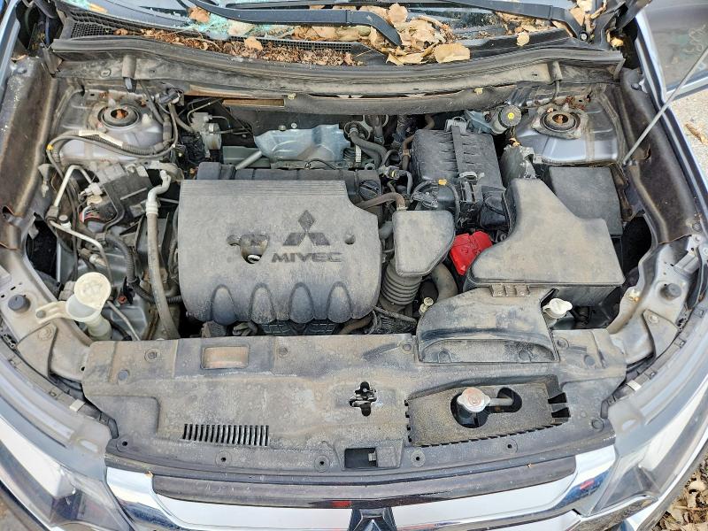 Photo 12 from auction – 2018 MITSUBISHI OUTLANDER with VIN JA4AD2A35JZ053166