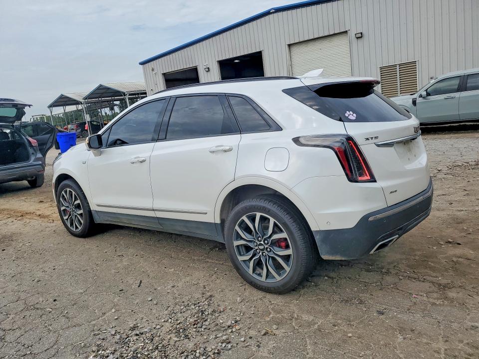 Снимка 2 от търг – 2023 CADILLAC XT5 с VIN 1GYKNHRSXPZ202633