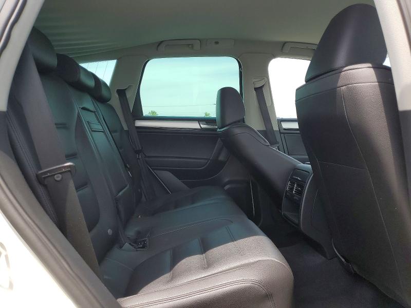 Photo 11 from auction – 2011 VOLKSWAGEN TOUAREG with VIN WVGFF9BP7BD000964