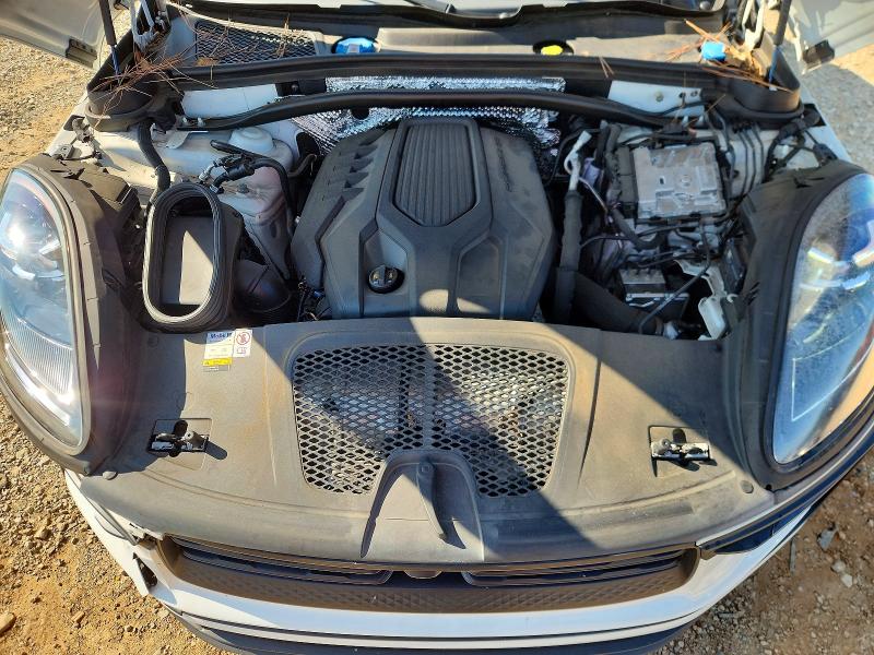 Photo 12 from auction – 2023 PORSCHE MACAN with VIN WP1AA2A59PLB11869