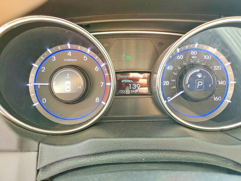 Photo 9 from auction – 2011 HYUNDAI SONATA with VIN 5NPEB4AC3BH173470