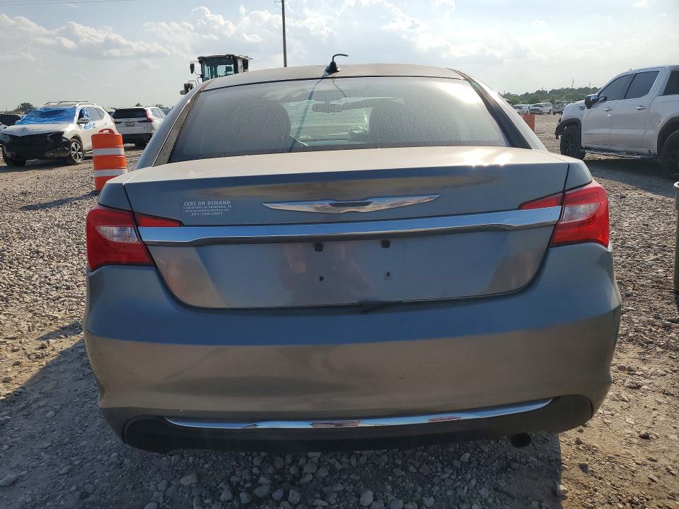 Снимка 6 от търг – 2013 CHRYSLER 200 с VIN 1C3CCBBBXDN693980