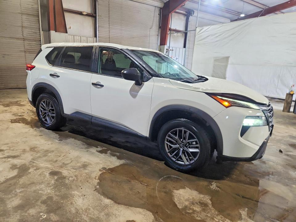 Photo 4 from auction – 2024 NISSAN ROGUE with VIN 5N1BT3AB8RC692405