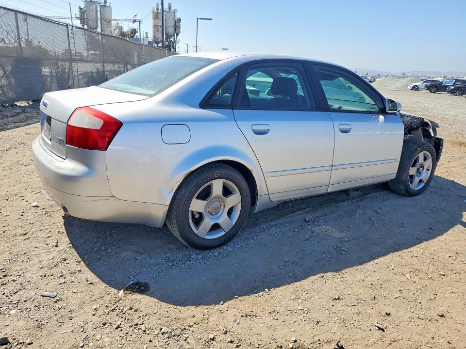Foto 3 de la subasta – 2005 AUDI A4 con VIN WAUJC68E25A015676
