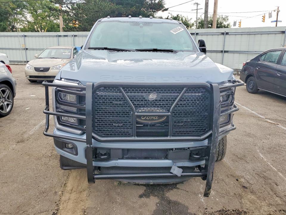 Photo 5 from auction – 2024 FORD F350 with VIN 1FT8W3BT9REF27755