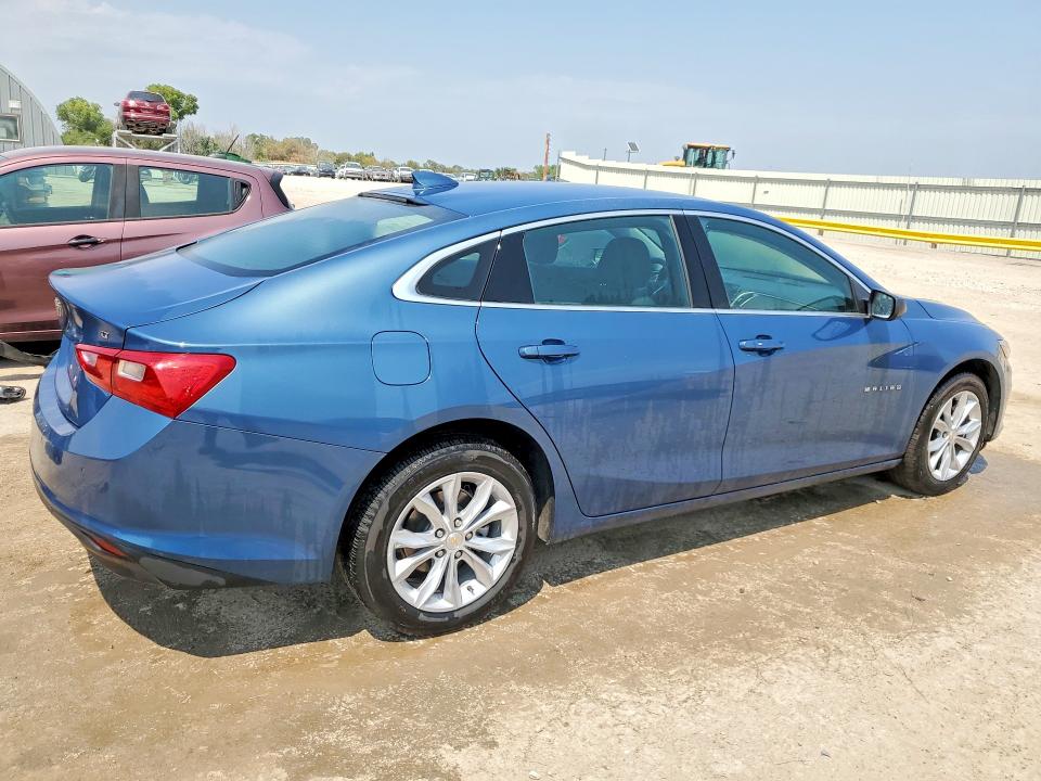 Photo 3 from auction – 2025 CHEVROLET MALIBU with VIN 1G1ZD5STXSF148813