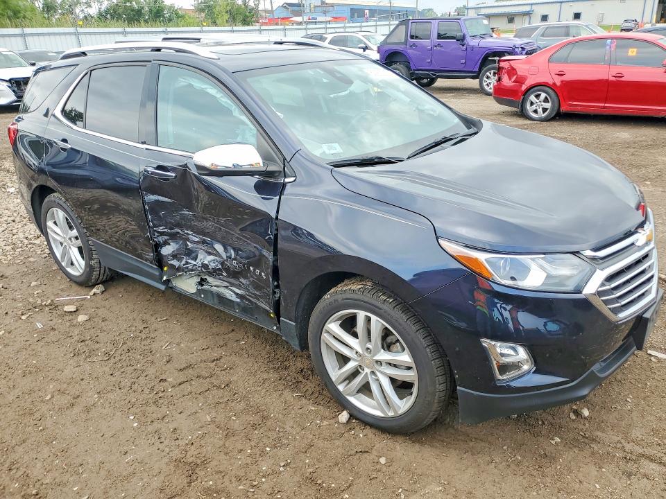 Photo 4 from auction – 2020 CHEVROLET EQUINOX with VIN 3GNAXPEX8LS526234