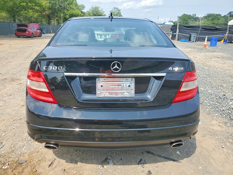 Photo 6 from auction – 2011 MERCEDES-BENZ C with VIN WDDGF8BB6BR175982