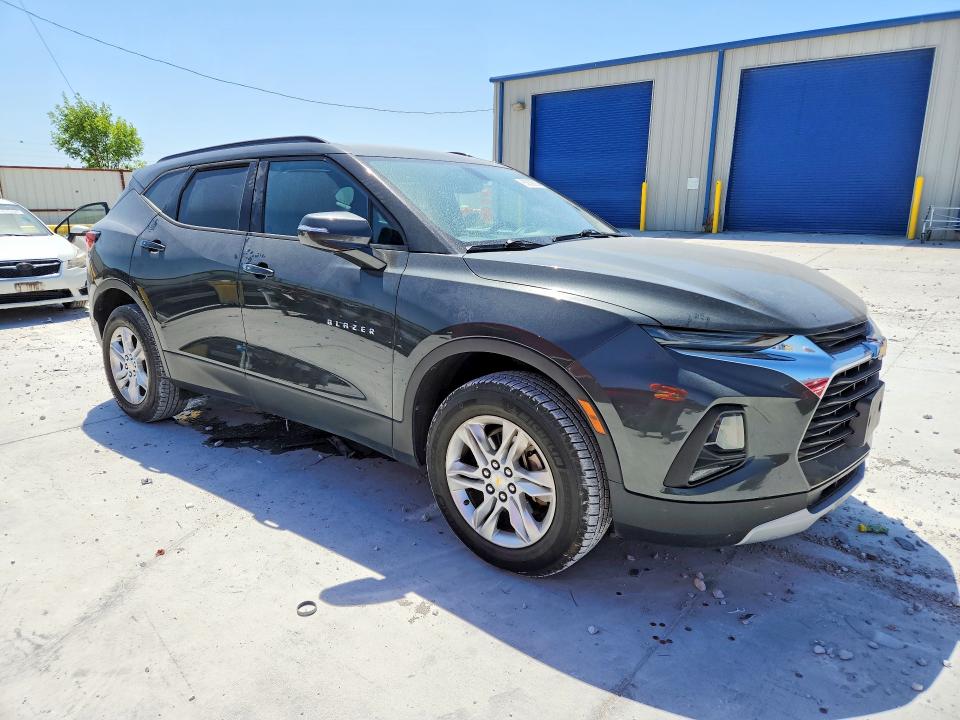 Photo 4 from auction – 2020 CHEVROLET BLAZER with VIN 3GNKBBRAXLS544861