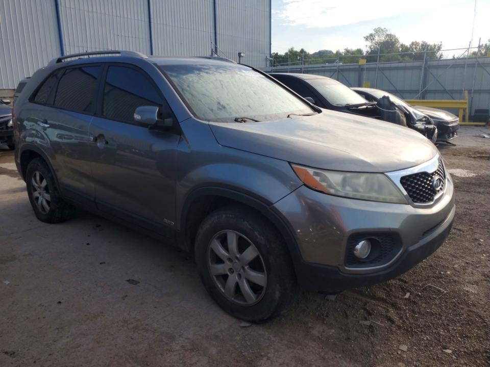 Фото 4 с аукциона – 2011 KIA SORENTO с VIN 5XYKTCA15BG082913