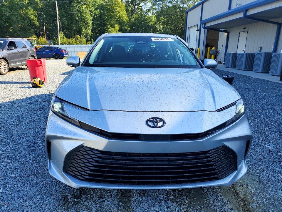 Photo 5 from auction – 2026 TOYOTA CAMRY with VIN 4T1DAACK7TU667755