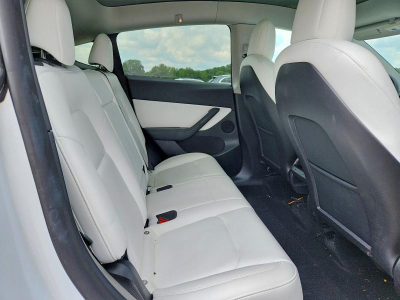 Foto 10 de la subasta – 2022 TESLA MODEL Y con VIN 7SAYGDEF7NF516404