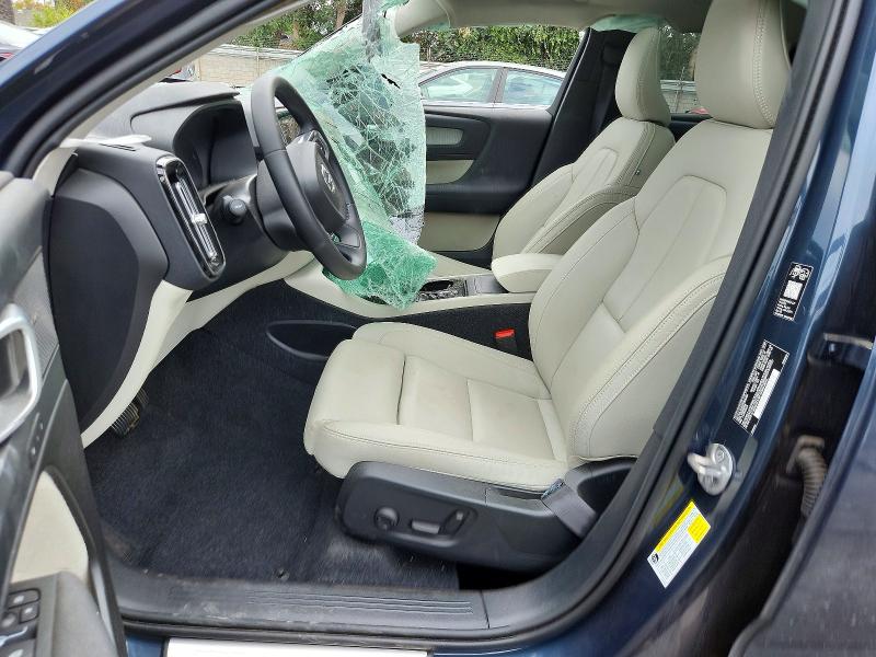 Photo 7 from auction – 2026 VOLVO XC40 with VIN YV4L12UC3T2805460