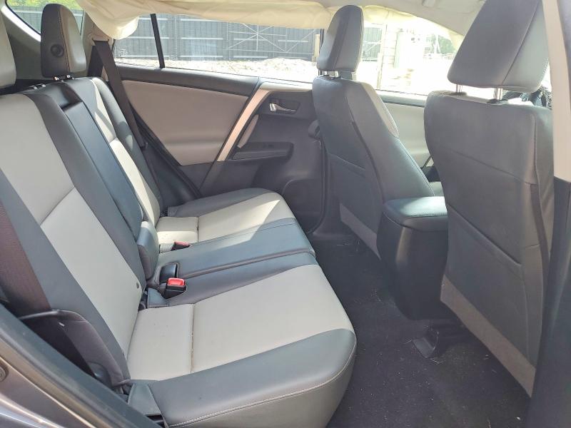 Photo 11 from auction – 2015 TOYOTA RAV4 with VIN JTMDFREV5FD159686