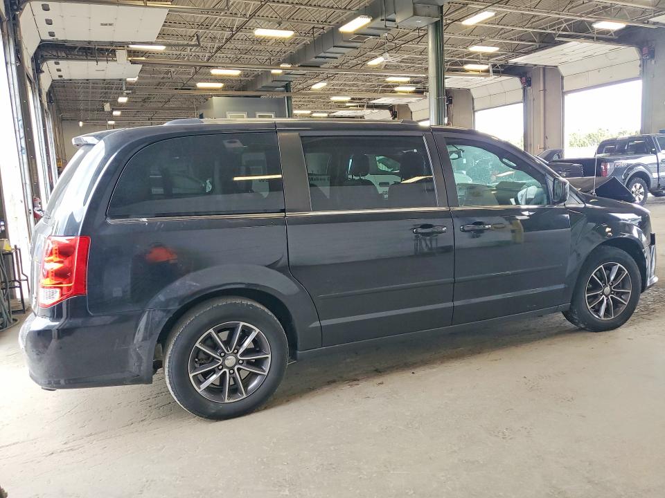 Photo 3 from auction – 2017 DODGE GRAND CARAVAN with VIN 2C4RDGCG7HR666626