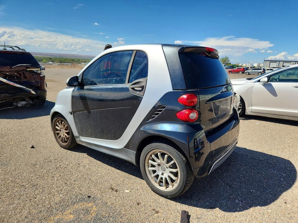 Photo 2 from auction – 2013 SMART FORTWO with VIN WMEEJ3BA2DK695281