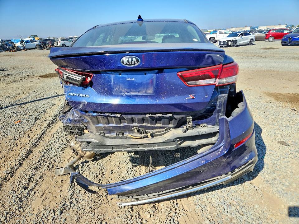 Photo 6 from auction – 2019 KIA OPTIMA with VIN 5XXGT4L33KG358892