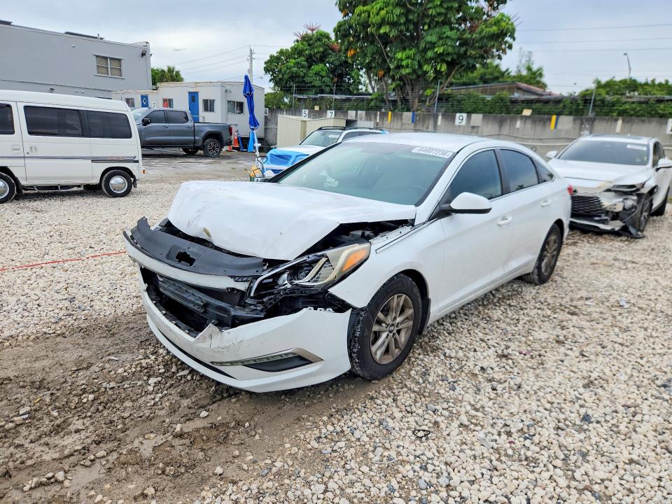 Photo 1 from auction – 2015 HYUNDAI SONATA with VIN 5NPE24AF3FH086751