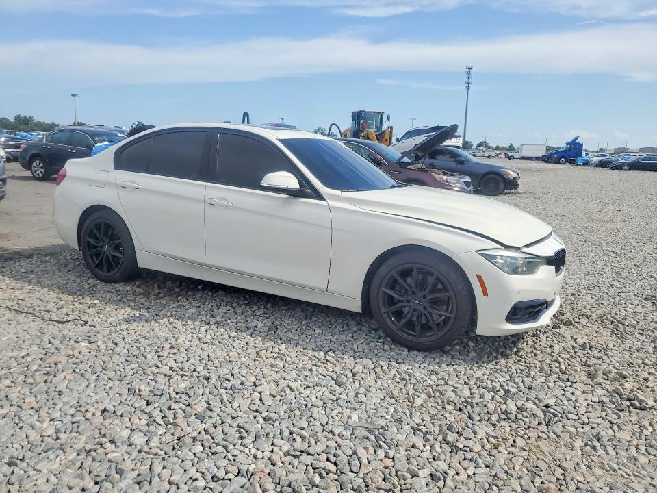 Photo 4 from auction – 2018 BMW 330E with VIN WBA8E1C50JA756812