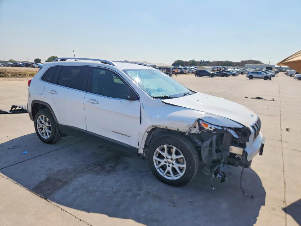 Photo 4 from auction – 2017 JEEP CHEROKEE with VIN 1C4PJLCS0HD216610