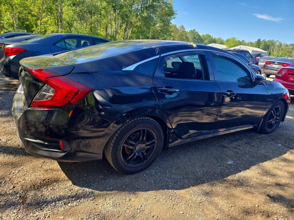Снимка 3 от търг – 2017 HONDA CIVIC с VIN 2HGFC2F56HH009407