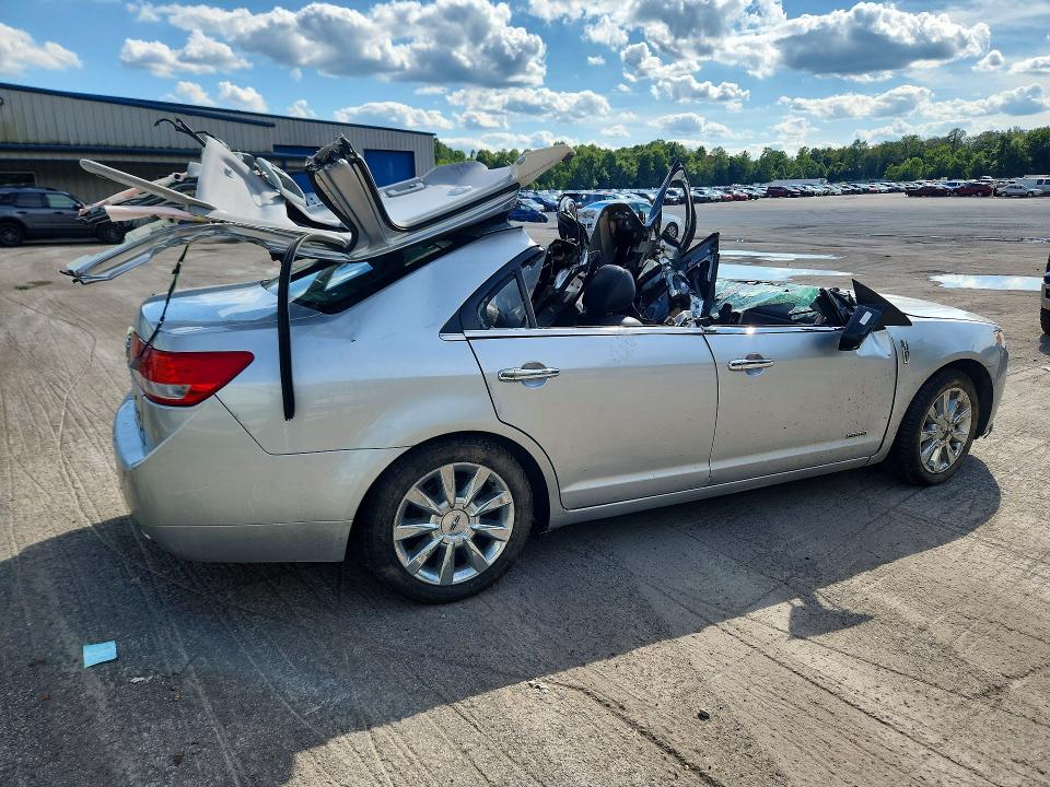 Photo 3 from auction – 2011 LINCOLN MKZ with VIN 3LNDL2L38BR600032