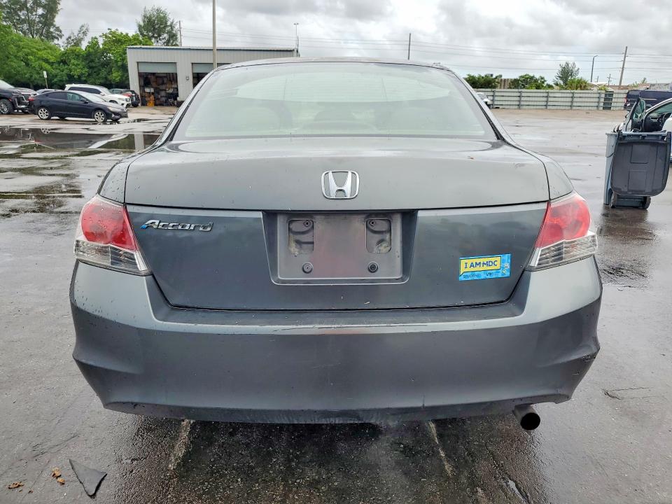 Photo 6 from auction – 2008 HONDA ACCORD with VIN JHMCP26398C074970