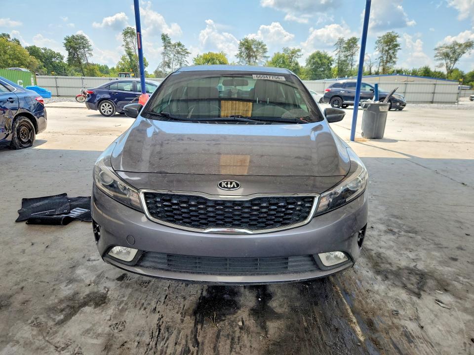 Photo 5 from auction – 2018 KIA FORTE with VIN 3KPFL4A86JE189999