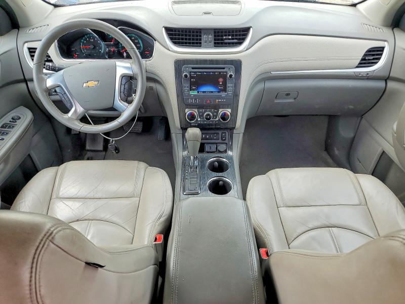 Photo 8 from auction – 2015 CHEVROLET TRAVERSE with VIN 1GNKVHKD6FJ111168